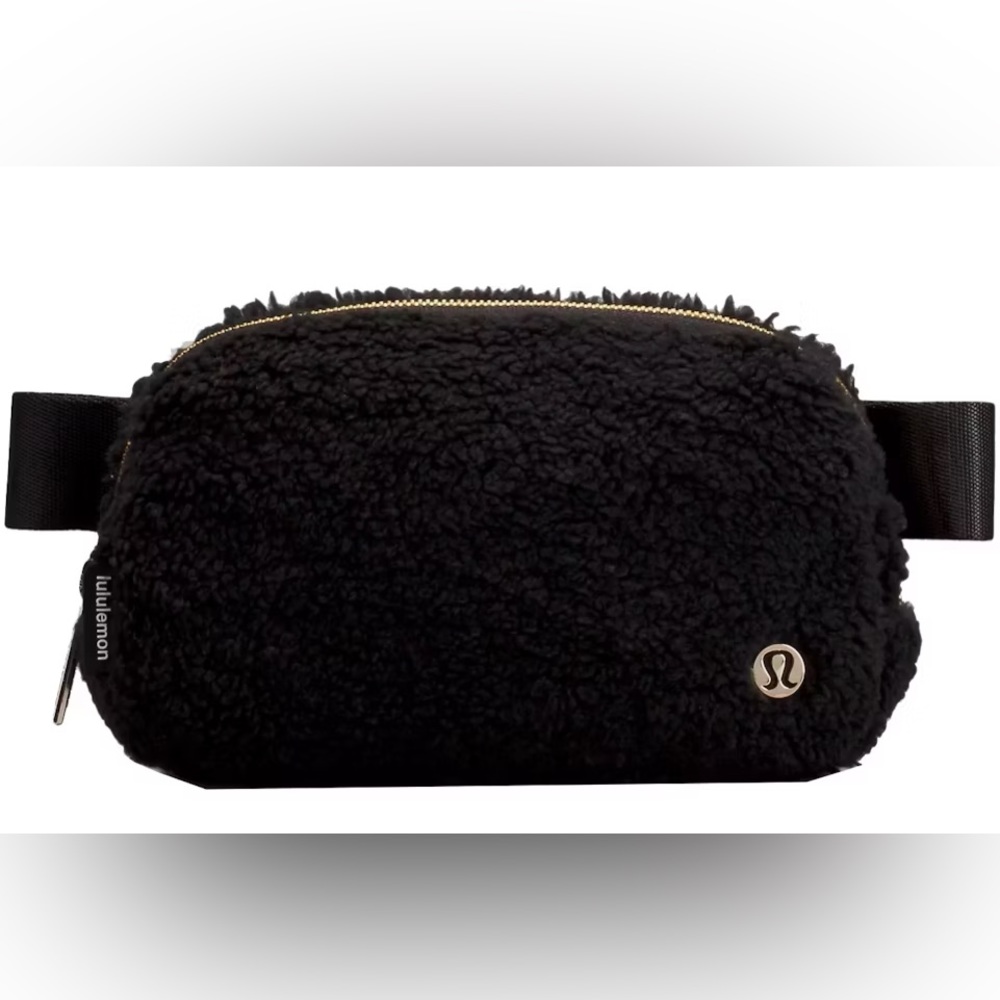 Lululemon Everywhere Fleece Belt Bag